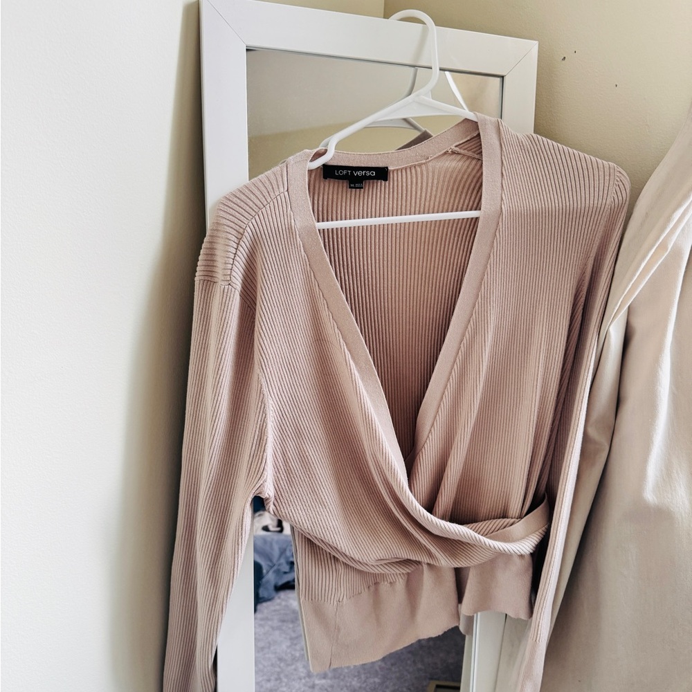 LOFT Women's Taupe V-Neck Sweater